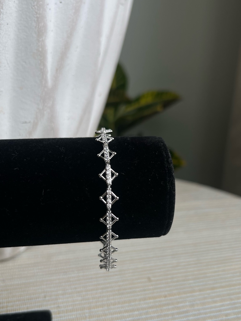 Silver Geometric diamond Link Bracelet